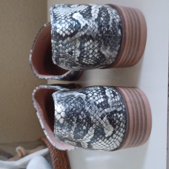 Catherine Malandrino Snakeskin Print Alaney D’Orsay Flats Pointed Toe - Picture 7 of 10